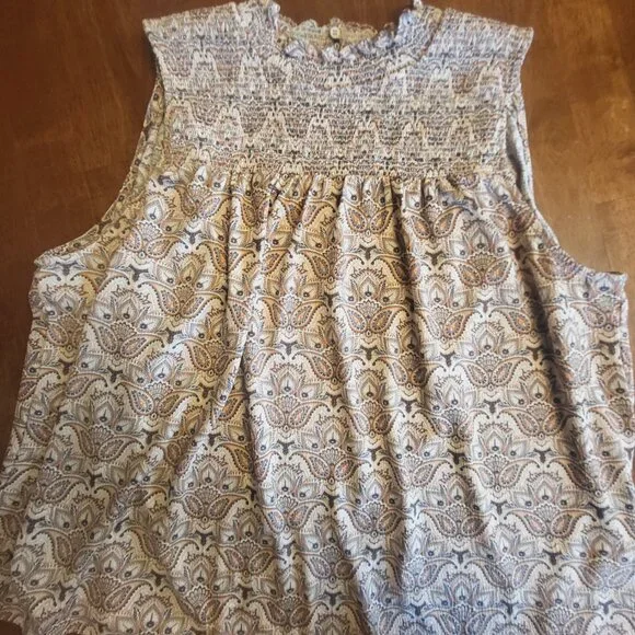 Melloday ~ Size XL ~ Smocked ~ Sleeveless Top ~ NWOT - Picture 4 of 9